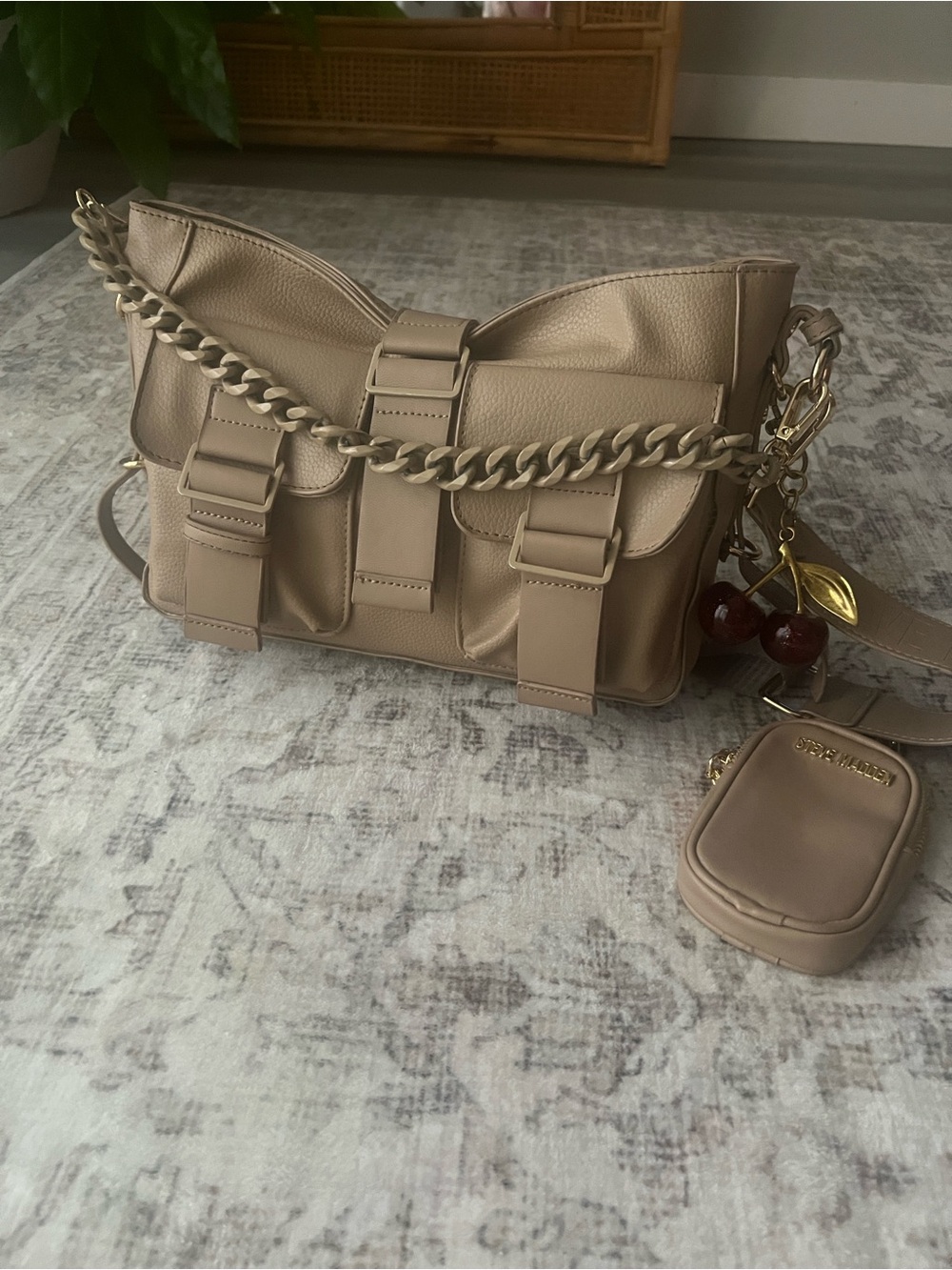 Steve Madden Taupe Leather Crossbody Bag with Gold Chain